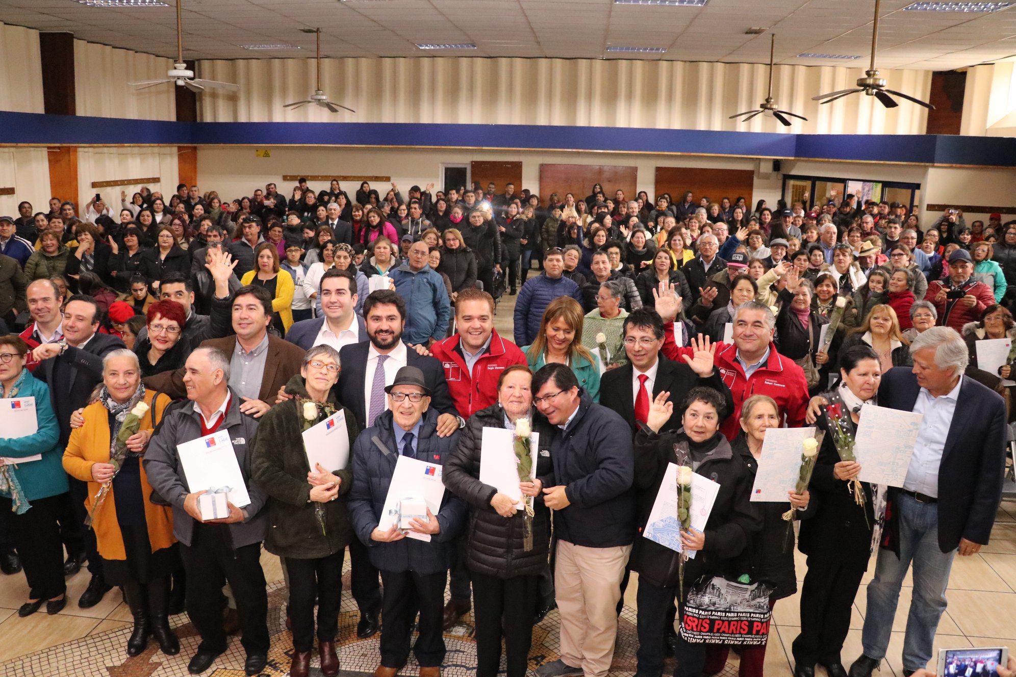 400 Familias de Talcahuano recibieron títulos de dominio de sus viviendas