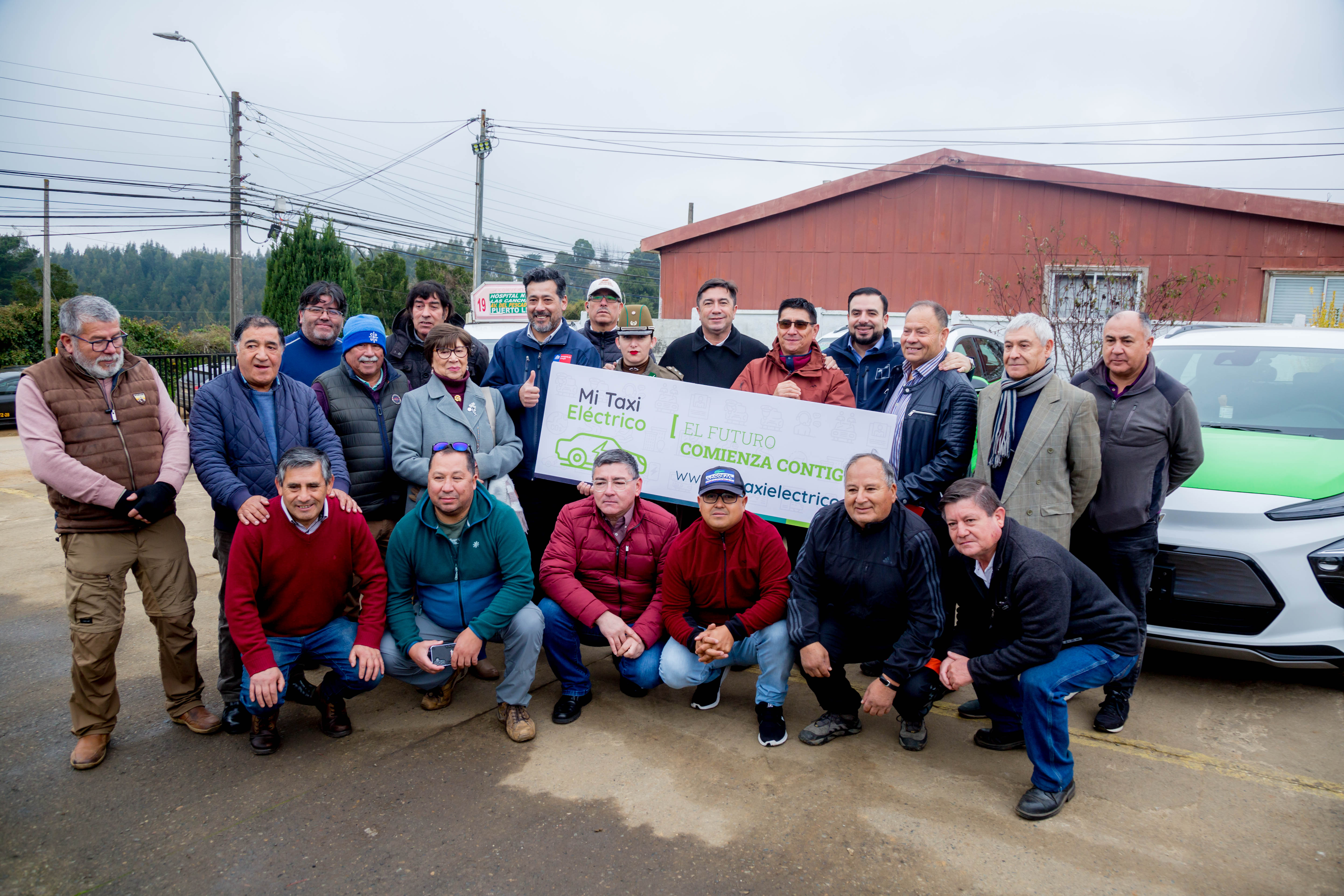 Talcahuano suma tres nuevos taxis colectivos eléctricos
